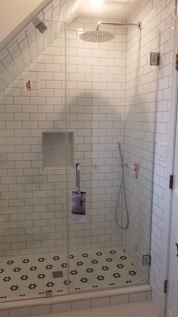 abcglassinc's tweet photo. Glass shower door system installed in Upperville, VA by ABC Glass and Mirror! The client chose ShowerGuard glass to ensure that the glass stays cleaner longer. #ShowerGuard https://t.co/Svxf068AJA