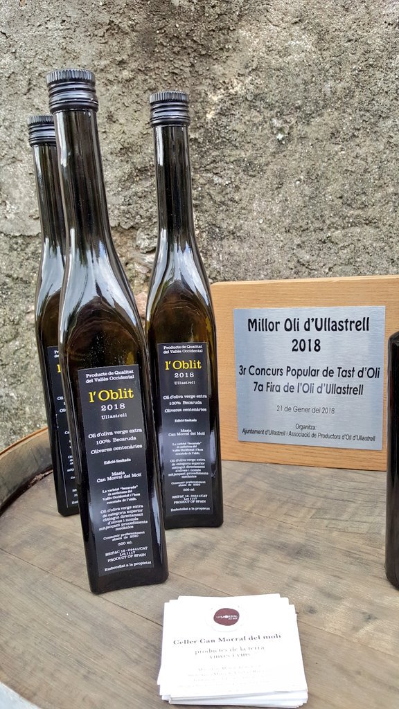 productesterra's tweet photo. Visitem el Celler de #CanMorral d'#Ullastrell a cavall de les comarques del #VallèsOccidental i #BaixLlobregat, una finca de més de 400 anys que fa vins naturals i ecològics i olis amb la varietat d'oliva #Becaruda (#ProducteSingular de la Xarxa) https://t.co/ftHc9Tw6ad
