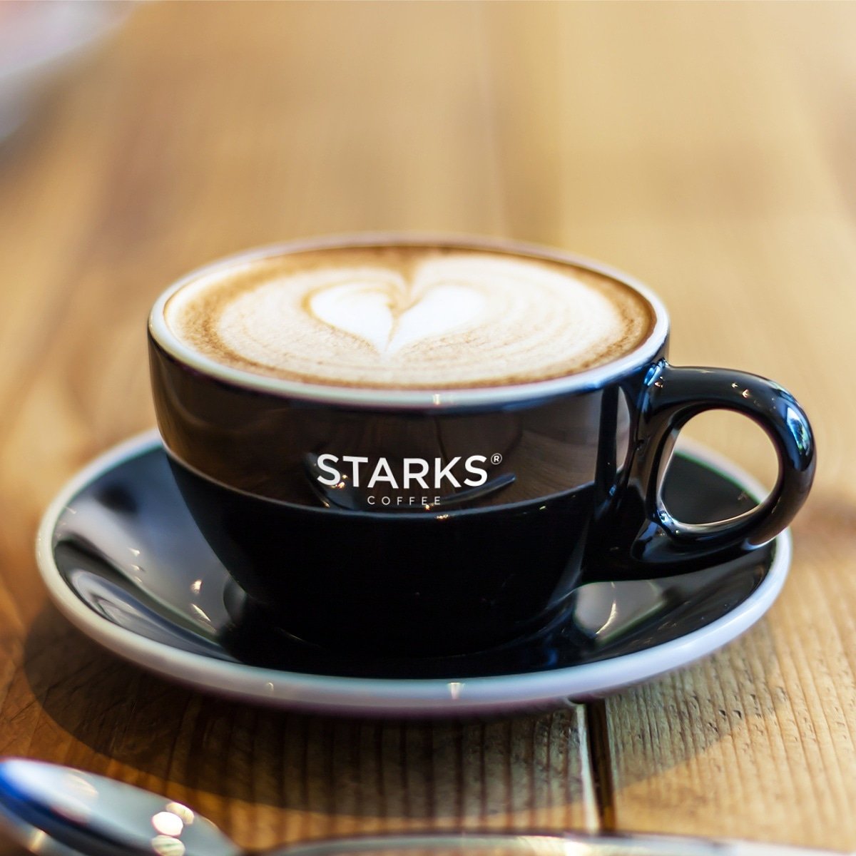 starkscoffee's tweet photo. Sıcak Latte Mevsimi...

Bize mutluluğun sıcacık bir tarifini verebilir misiniz? 

Latte keyfine dilediği şurubu ekleterek damak zevkine en uygun kahveyi hazırlamamız için bize ilham verebilirsin. İşte gerçek mutluluk bu! https://t.co/d6pA2bLFaz
