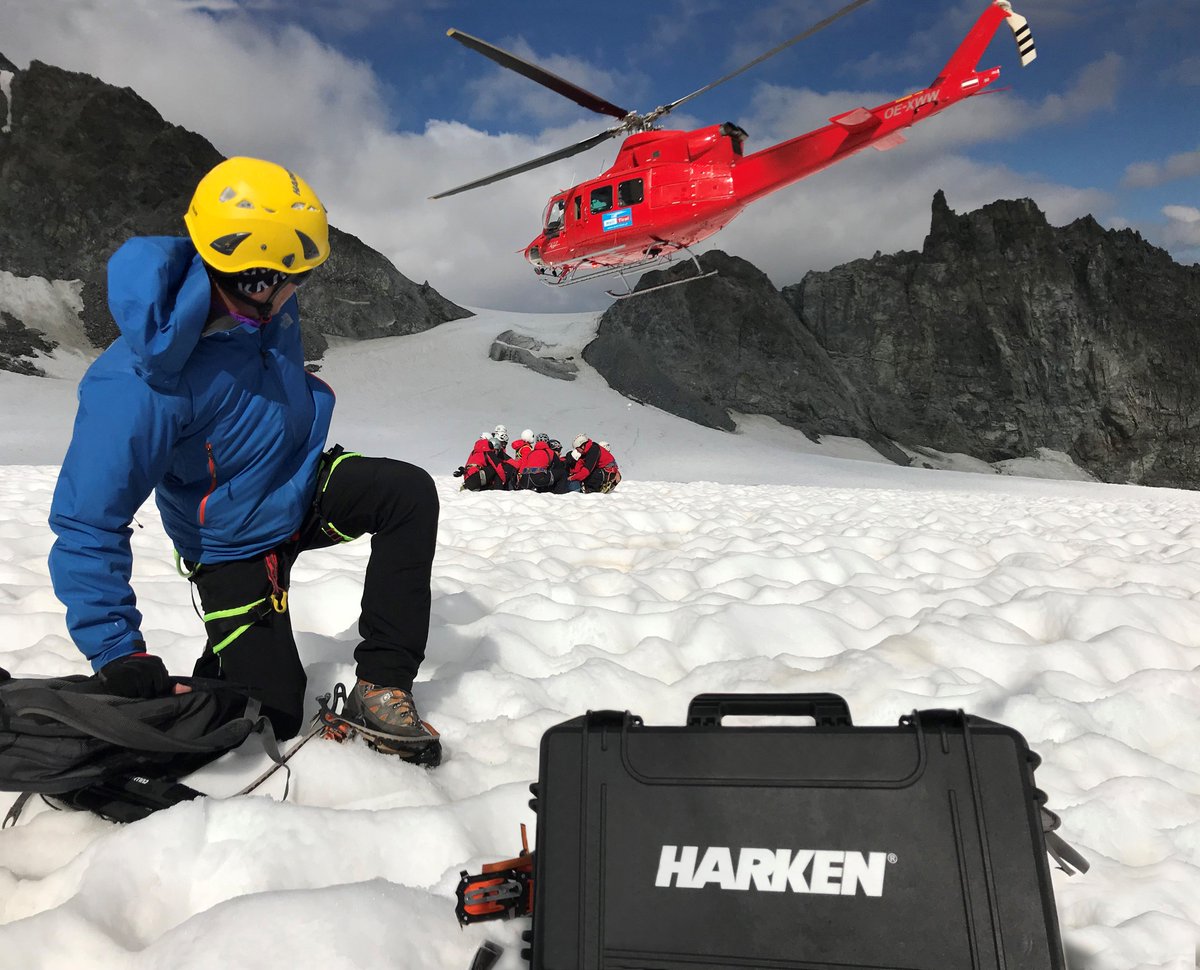 Harken_SandR's tweet photo. Training with the Bergrettung Tirol (Mountain Rescue team) simulating a rescue scenario in a crevasse with the Harken Industrial LokHead winch mounted on a tripod #HarkenIndustrial #BergrettungTriol #MountainRescue #AccessAndRescue #Rigging #LokHeadWinch #Winches #RescueTraining https://t.co/EfoWZZnUlu