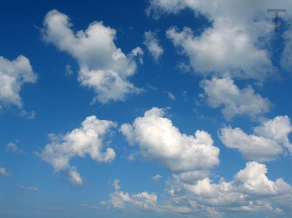 Miranda82187007's tweet photo. Blue sky and clouds https://t.co/pVOQyc6kGA