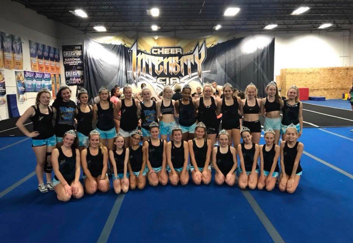ciapiranhas's tweet photo. The Princess Piranhas at their last practice before showcase!! Ready for an amazing weekend #swimkill ππ https://t.co/Dgc7nksxCG