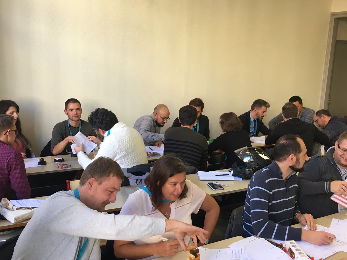 vetheault's tweet photo. #AgileTourLille Atelier des tests exploratoires #acpqualife https://t.co/L19atkqmEG