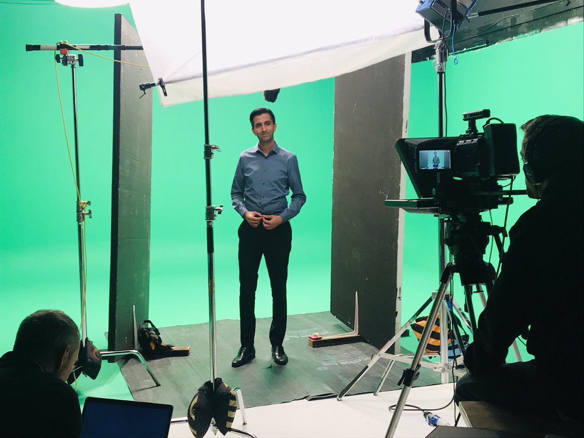 Wrapped before lunch! Fun green screen shoot with the team <a href="/FilmStudiosUK/">Camberwell Studios</a> thanks to <a href="/EngageElearning/">Kallidus eLearning</a> &amp; <a href="/pmpagencyuk/">PMP Agency</a>.