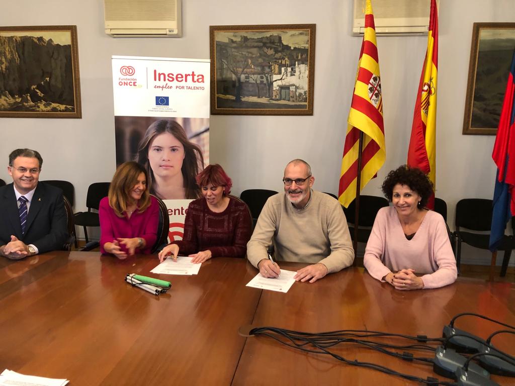 Por Talento tweet media