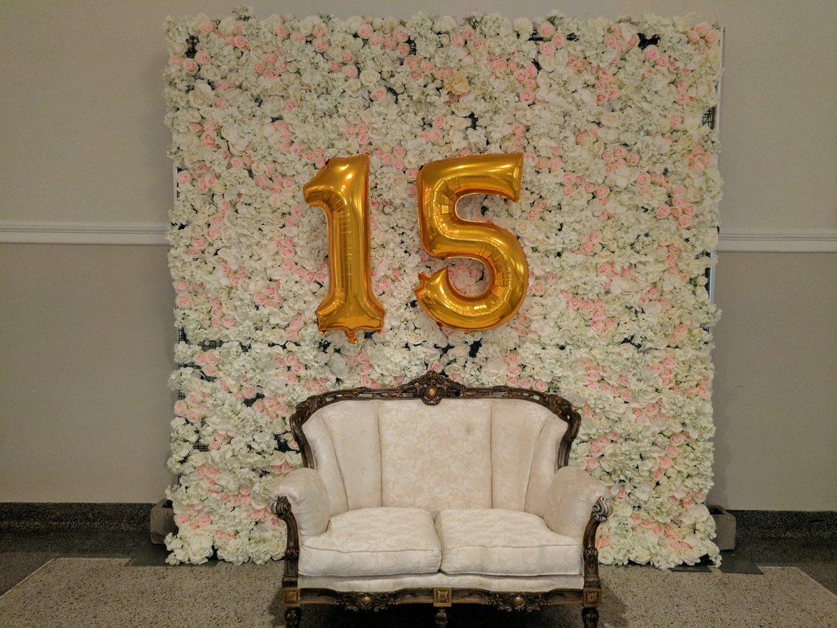 PPPalaceRentals's tweet photo. Linens, Chiavari Chairs & Flower Wall Backdrop for Quinceanera 8.5.2018 @ Bloomington Center for the Performing Arts!! #AugustEvent #Quincenera #BCPA #2018Event #2018Quincenera #FlowerBackdrop #Linens #GoldChiavariChairs #Flowers #TEAM #PalaceEvent https://t.co/kujiDuuQ09