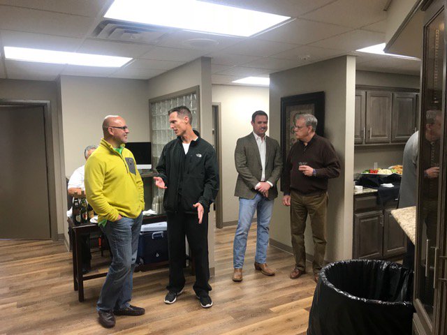 Lubbock_OFS's tweet image. Our entire practice had a blast celebrating the welcoming of our new doctor, Dr. Bonner, last night! #IntroductionParty