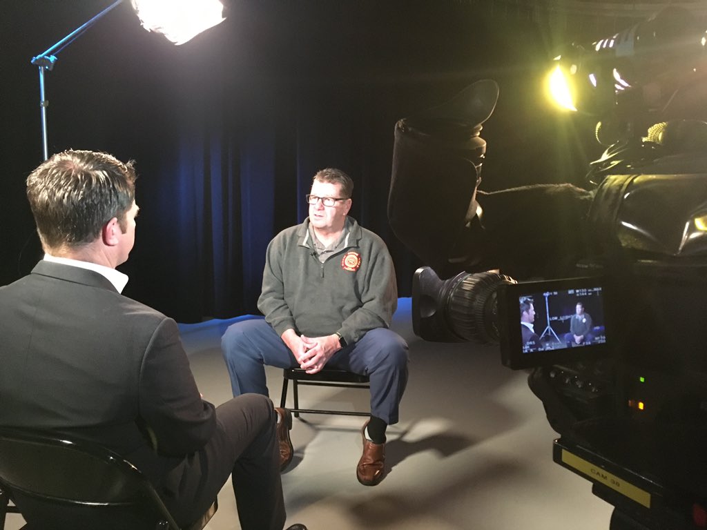 BlairMillerTV's tweet image. Heartbreaking update to #BostonsBravest today. Rich Paris with @BostonFire @LOCAL_718 lost his own brother this week, Eddie Paris, a fellow #Boston firefighter. He was diagnosed with stage 4 occupational cancer in Sept. He died this week. Tonight we share his legacy.