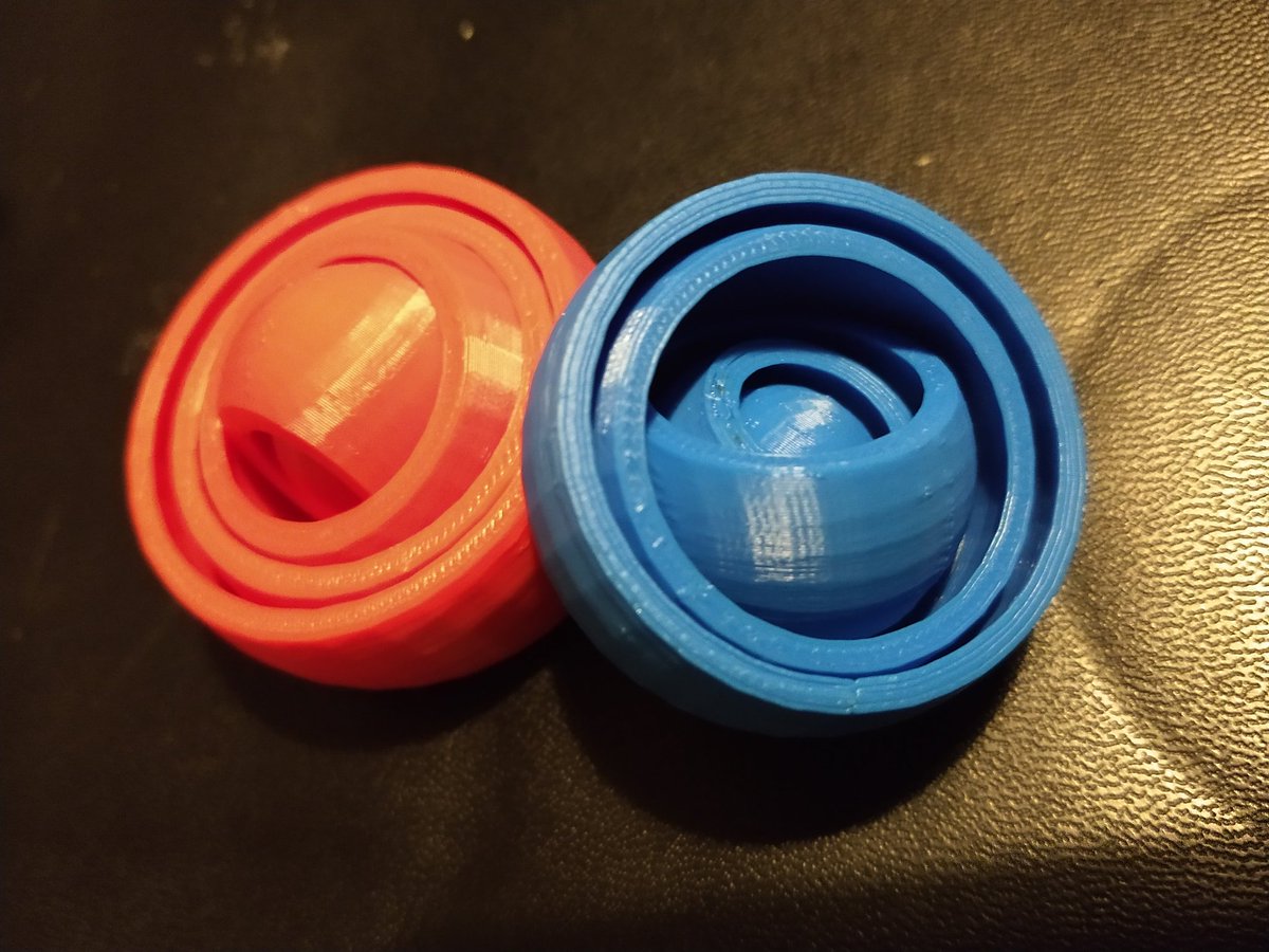 huffeec's tweet image. Cracked the gyroscope ring things. With @tinkercad codeblocks I can make these with any number of shells in any size. If only I knew what they were for...
#Makevember
