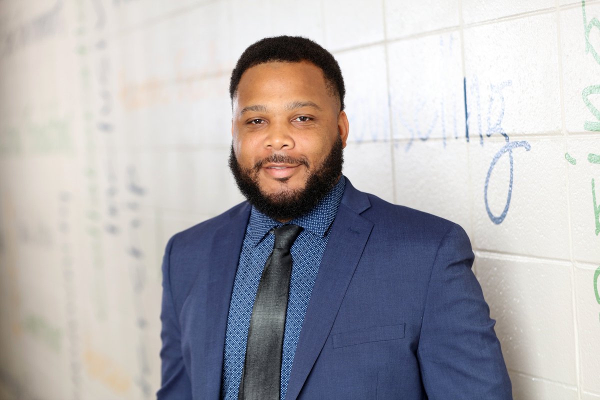 'I chose to become a PLUS Resident because I want to inspire and motivate the students of Kansas City to set the bar high and realize through hard work and dedication, no goal is unobtainable.' - Larry Washington #KCPLUSResident @CrossroadsCSKC @TNTP