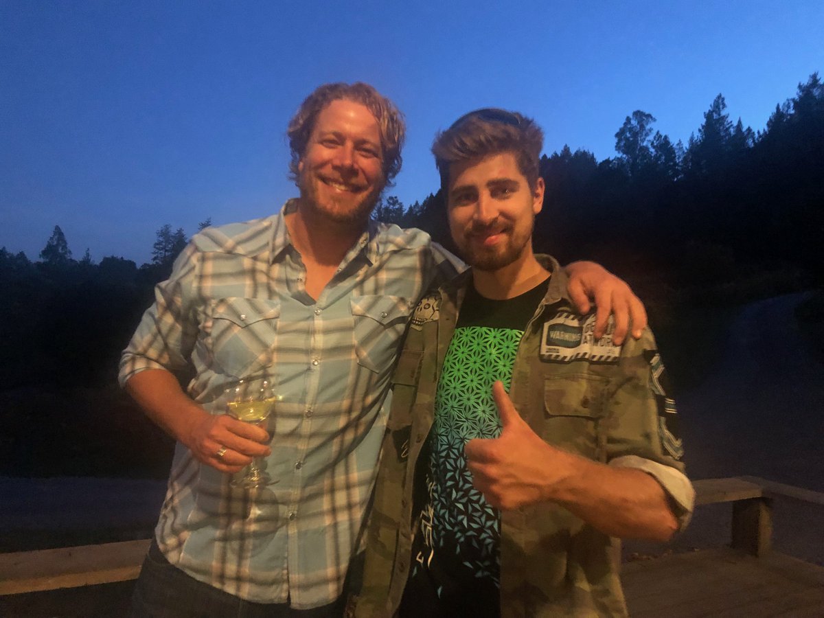 Wonderful time pouring <a href="/Limerick_Lane/">Limerick Lane</a> wines with cycling legend <a href="/PeterSagan/">peter sagan</a> and <a href="/jakebilbro/">Jake Bilbro</a> at the @SaganFondo, benefitting charities for at-risk children, more Sagan Fondo events here, granfondo.com/events/sagan-f…