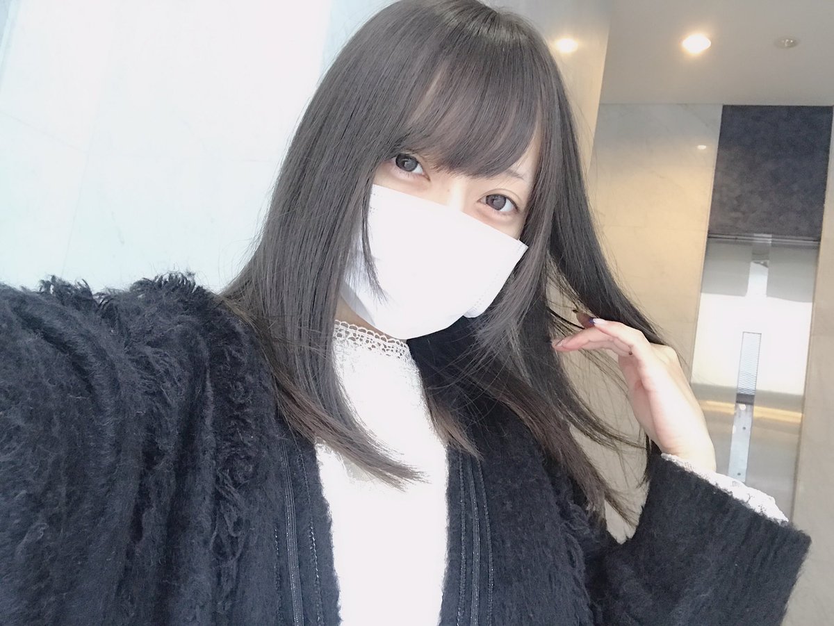 宮本彩希 Na Twitteru いつものloanaで染めてもらった ずっとアッシュを入れてもらってるからアッシュ入りやすくなったみたい