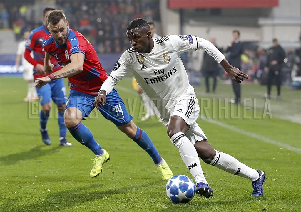 AsFoto_Orihuela's tweet photo. El @realmadrid goleó al @fcviktorkaplzen 📷 https://t.co/b3Fe4fMHkc #FotogaleríAS #ChampionsLeague  
・
・
・
#RealMadrid #HalaMadrid #RMUCL #UCL #fcvp #FCVPRM #DossanArena #Plzn #Pilsen #CzechRepublic https://t.co/pEPFZ2mzdn
