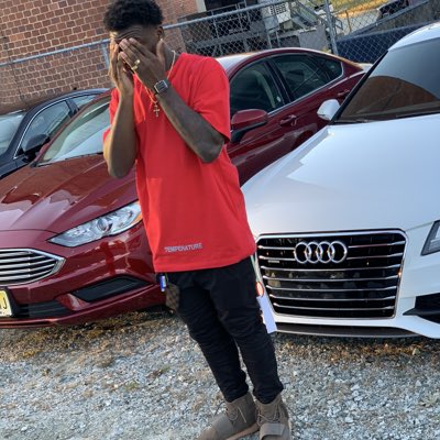 deefromclt's tweet photo. #NewProfilePic https://t.co/VCAFtOWDvG