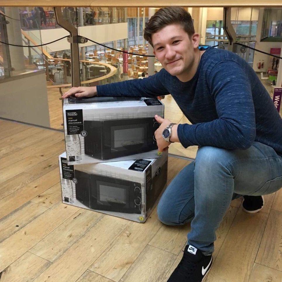 Did somebody say MICROWAVES IN THE HUB 👀 😱 

Yes, the excitement really is palpable for this one. Microwaves have arrived and will be available to use in The Hub from today! Come in from the cold, bring your own soup, and warm up this winter!