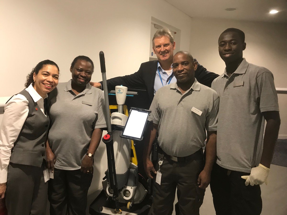 PhilBentleyCEO's tweet image. Our latest joiners to the @Mitie family...Luz and her cleaning team - complete with #ConnectedWorkspace iPad - in Sainsburys Holborn HQ which we mobilised today, as an integrated contract. Great work, everyone!