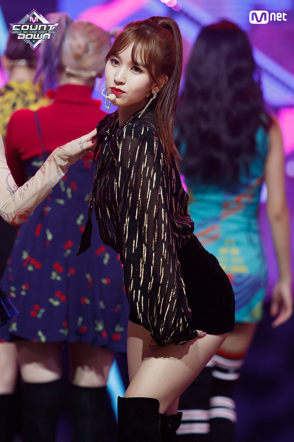 DrfNpLFU4AI3BoQ.jpg:orig