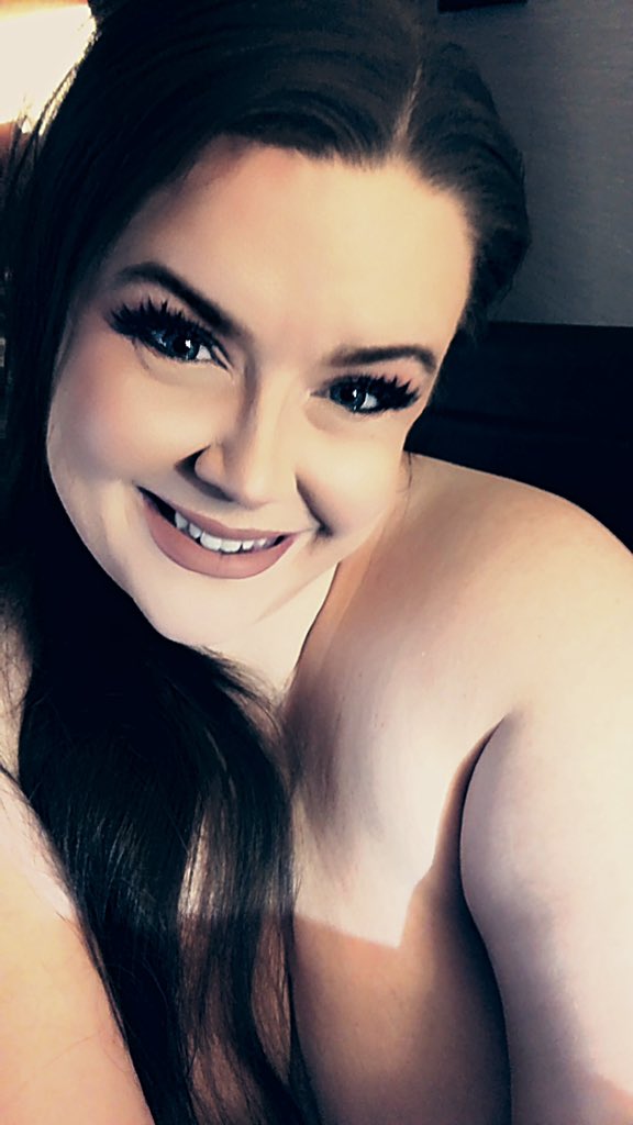 HarmonyBancroft's tweet photo. I’ll be in #AnnArbor today with the sensuous @KitraGFE. We still have spot for duos and solos! Contact info is in my bio.
#dateAnnArbor #dinnerdate #companion #eros #p411 https://t.co/ASBB4V9PR1