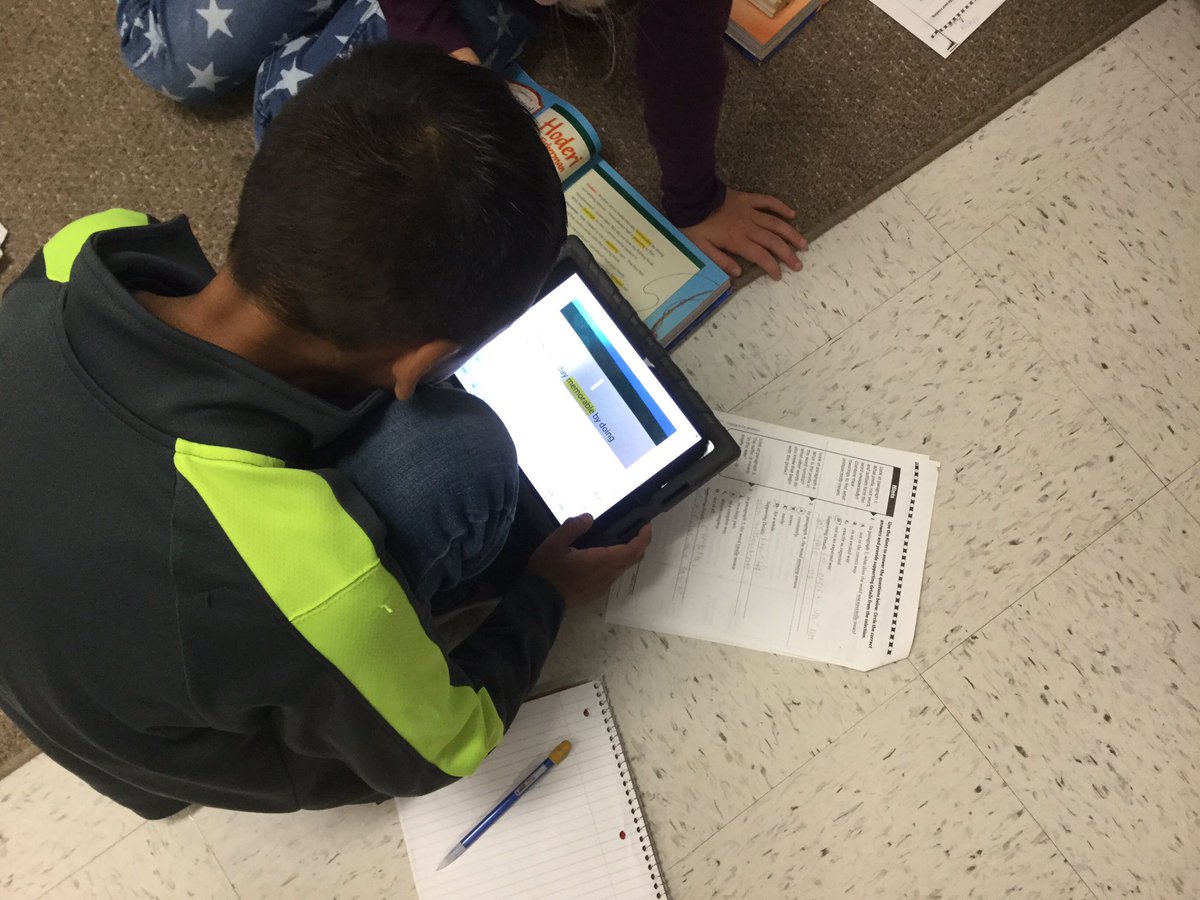 mayra martinez (@teach_mmartin) on Twitter photo Ss using <a href="/Seesaw/">Seesaw</a> competing to see who can find more words with affixes <a href="/AydeeUfland/">Aydee Ruiz-Ufland</a> <a href="/LisaGailEllison/">Lisa Gail Ellison</a> <a href="/kay4thlangley/">Heidi Kay</a> #LangleyLobos #lunchwithteacher Ss using <a href="/Seesaw/">Seesaw</a> competing to see who can find more words with affixes <a href="/AydeeUfland/">Aydee Ruiz-Ufland</a> <a href="/LisaGailEllison/">Lisa Gail Ellison</a> <a href="/kay4thlangley/">Heidi Kay</a> #LangleyLobos #lunchwithteacher