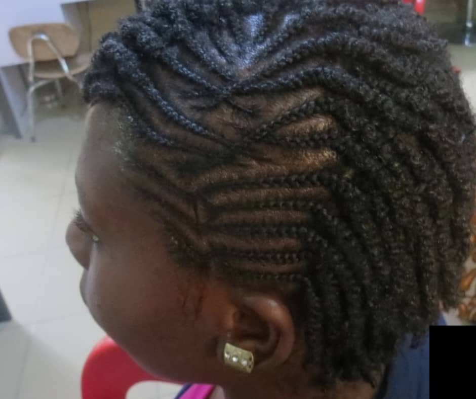 DiamondNatural4's tweet photo. We believe a hairdo is not just about getting a style right,
but more importantly, it's about making sure you can carry your hair with pride and confidence.
We are all about YOU. π
#HairPositivity #confidence #style #OrganicProducts #DiamondNatural https://t.co/0JcwKZq8OJ