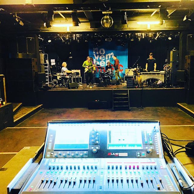 MarcUrselli's tweet photo. Soundchecking #SecretChiefs3 playing at @novembermusicnl tonight https://t.co/DhF0RjlCC4 https://t.co/EZc4FBN0Pn