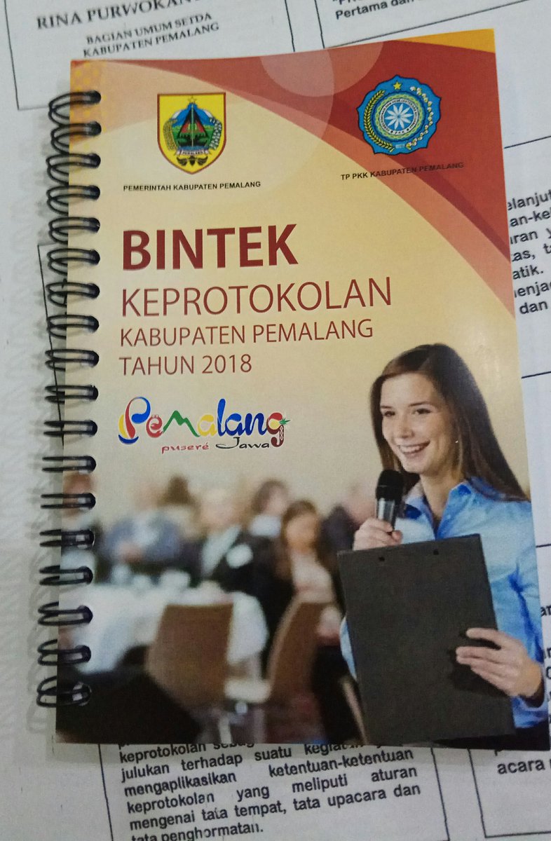 pkk_kecbelik's tweet photo. Sekretaris Mengikuti Kegiatan Bintek Keprotokolan Yg diselenggarakan oleh TP PKK Kab.Pemalang, Semoga Bermanfaat dan akan terus kami ingat sebagai panduan. https://t.co/kjWL8W46Ag
