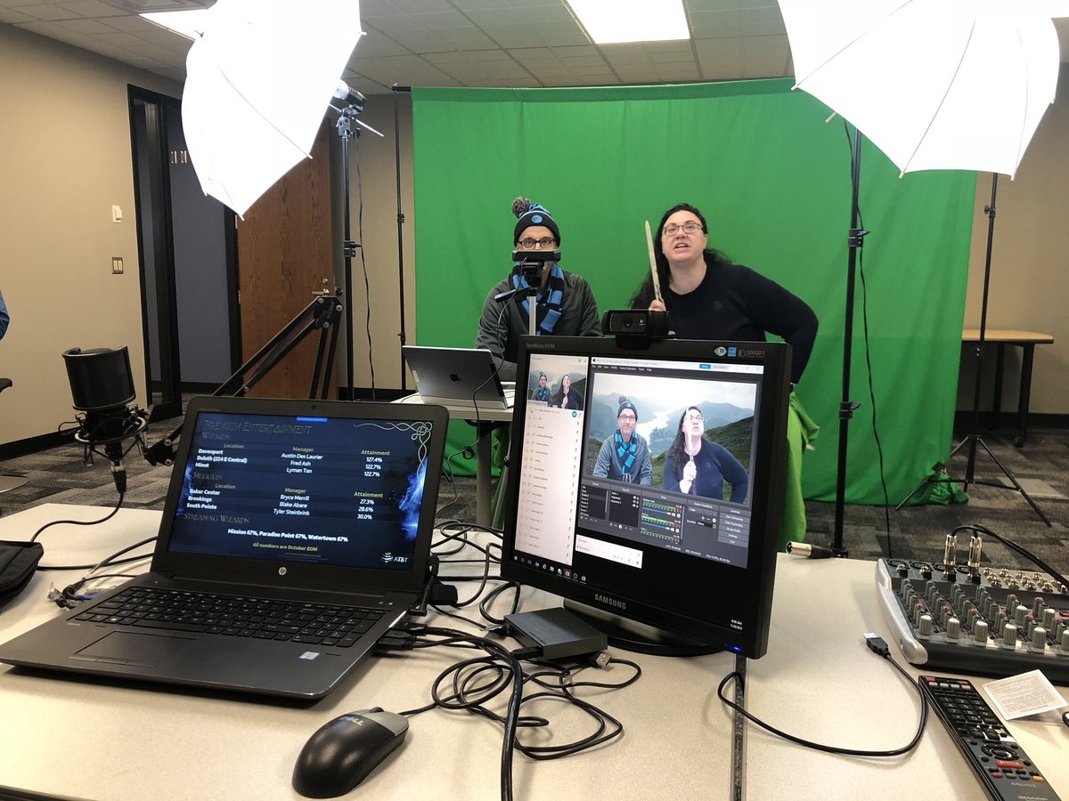bpeterson407's tweet photo. It’s Rally Time! Recognizing our top Wizards 🧙♂️ and getting the team fired up!!
#BOLDNorthernPlains #POWERcentral #DiscoverMoreMagicWithATT #WandsReady https://t.co/pQJEduviDN