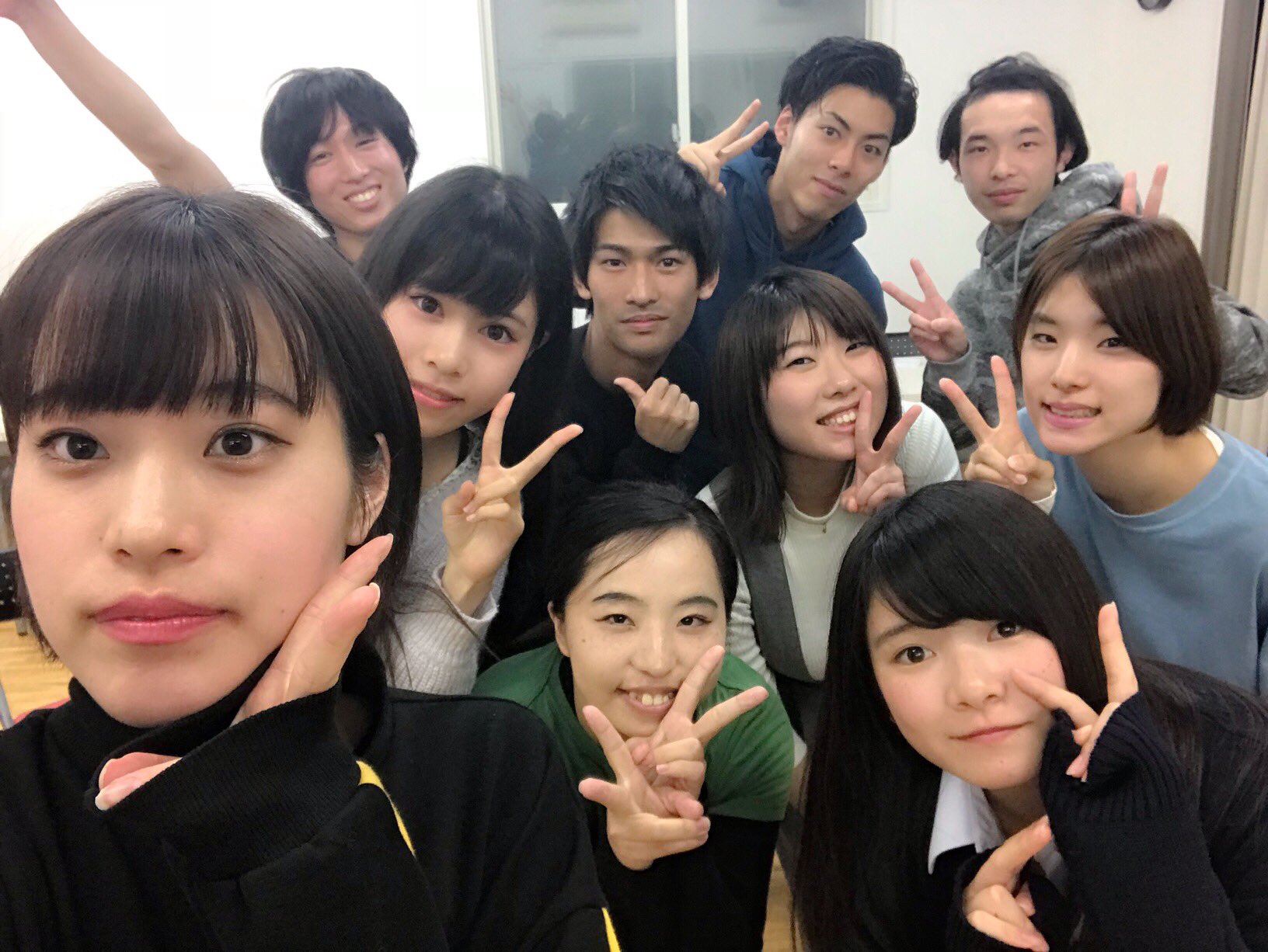 梶野竜太郎 バナナ チップスター どん兵衛からアイテムを選ぶ カードを引いて 演じるキャラクター が決まったら ３秒後 に 即興劇 1秒 スタート アイテムで笑いを取れ 演じながら次を考えれる脳髄 梶野ワークショップ 芝居力