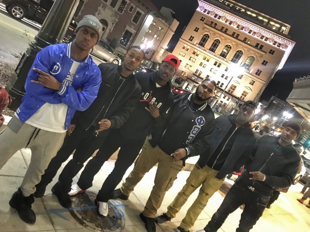 Big__Kyle's tweet image. Yo Mama Favorite Blu Boyz Turn 2 On Monday!!!!!!🔵🔵🔵 #6In #FA16 You Know We Getting Active!!!! #ZD #OTSS