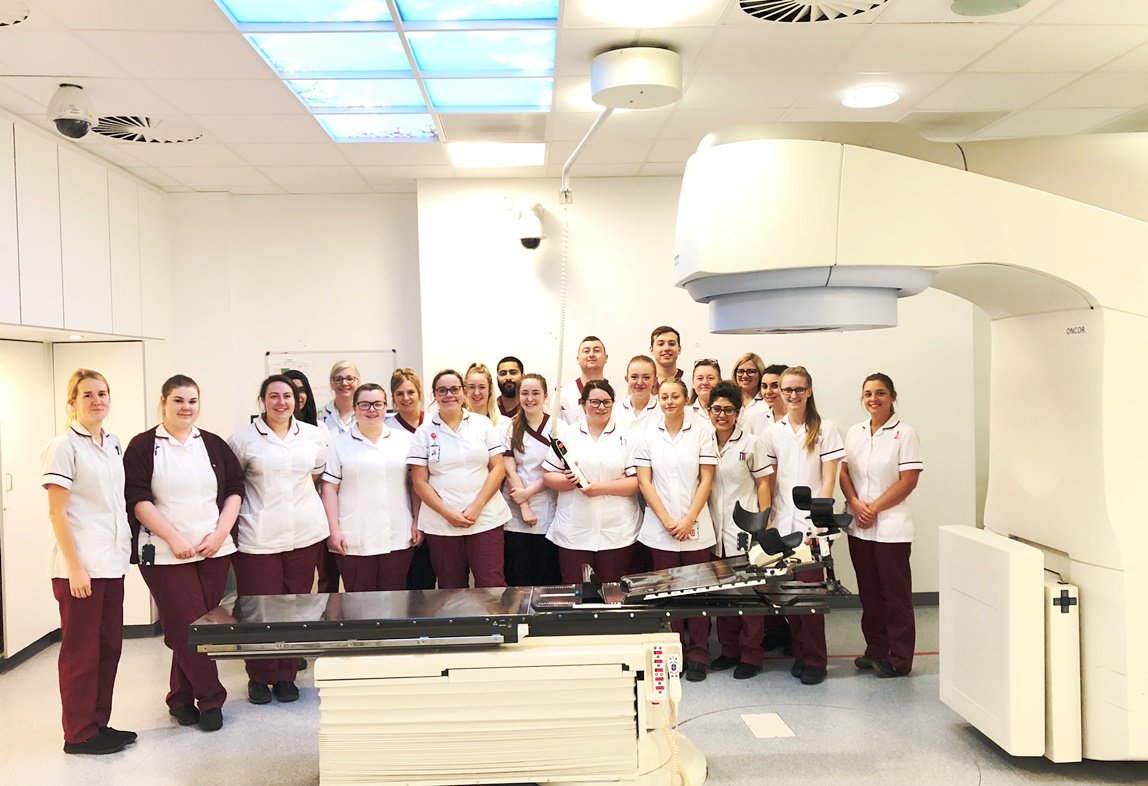 The fabulous Therapeutic Radiographers and Radiotherapy Students at #FreemanHospital #NorthernCentreforCancerCare are celebrating World Radiography Day
#WRD2018 #radiotherapy #therapeuticradiographer #RadiotherapistsRockToo👍