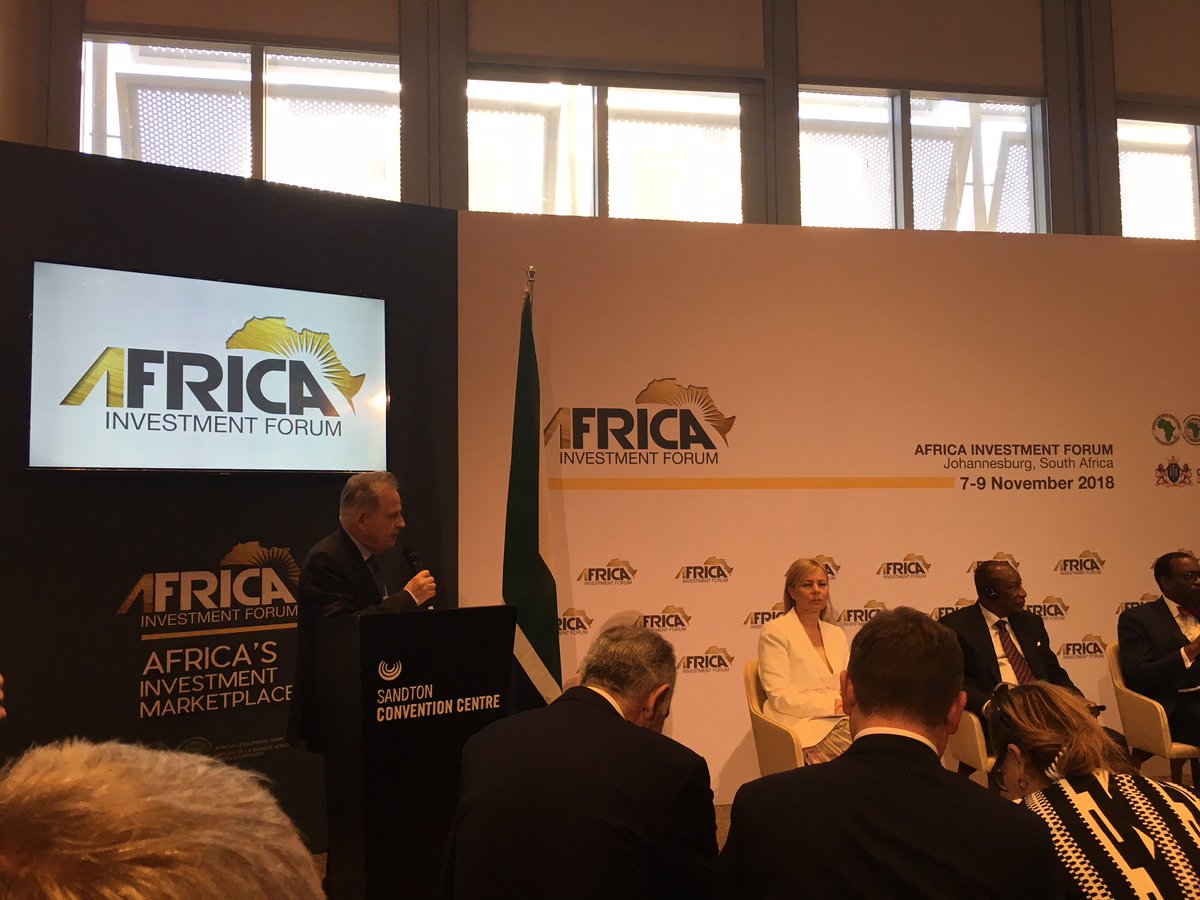 ristori20's tweet photo. Successful launch of the "High Level Platform for Sustainable #Energy Investments in #Africa" with Guinea President Alpha Conde, Commissioner @EBienkowskaEU and African Development Bank @afdb_group President @akin_adesina | #AfricaInvestmentForum https://t.co/oWxgcuMRtJ