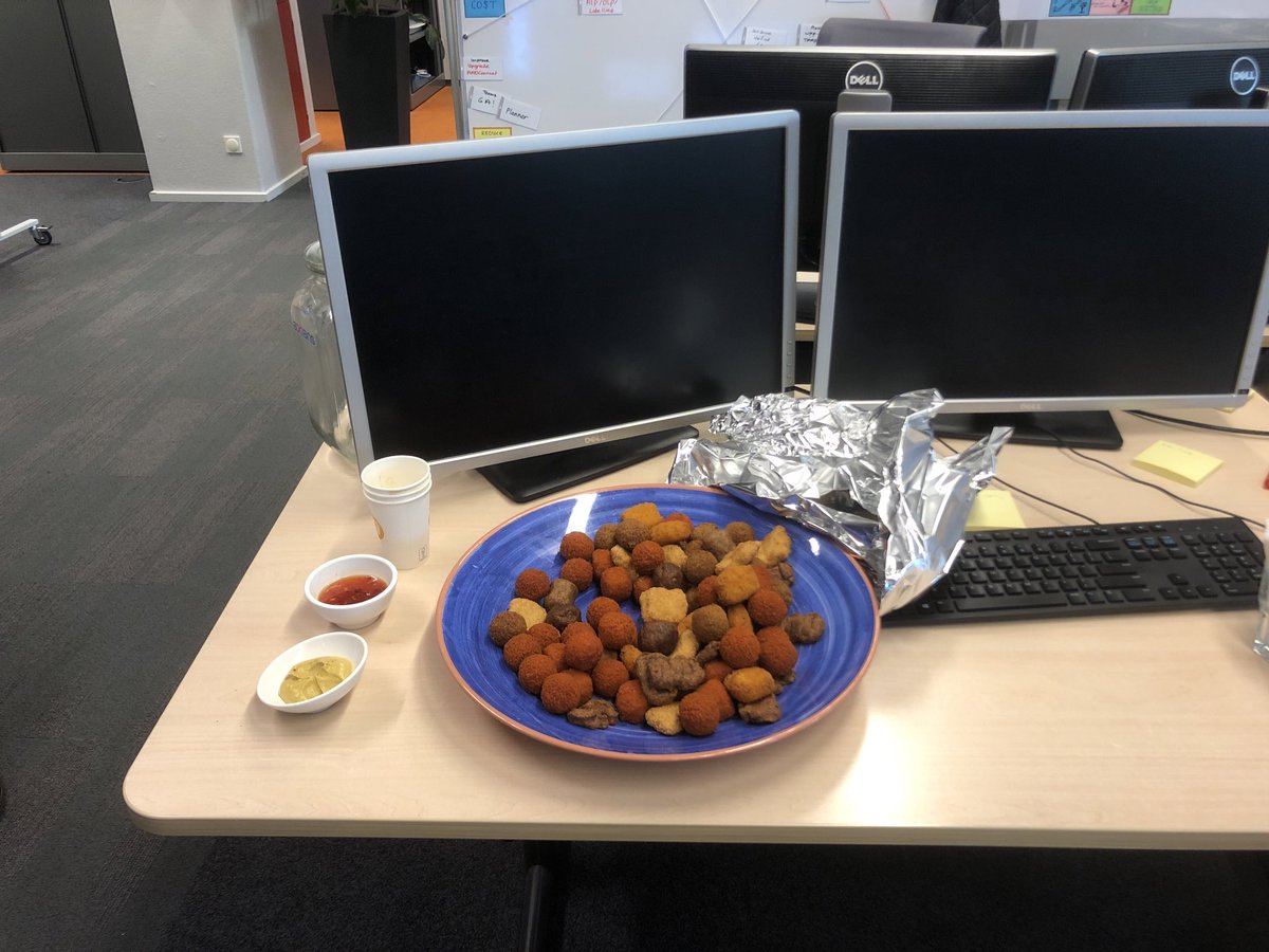 whosies2's tweet image. #DevThursDay Borrelllllll