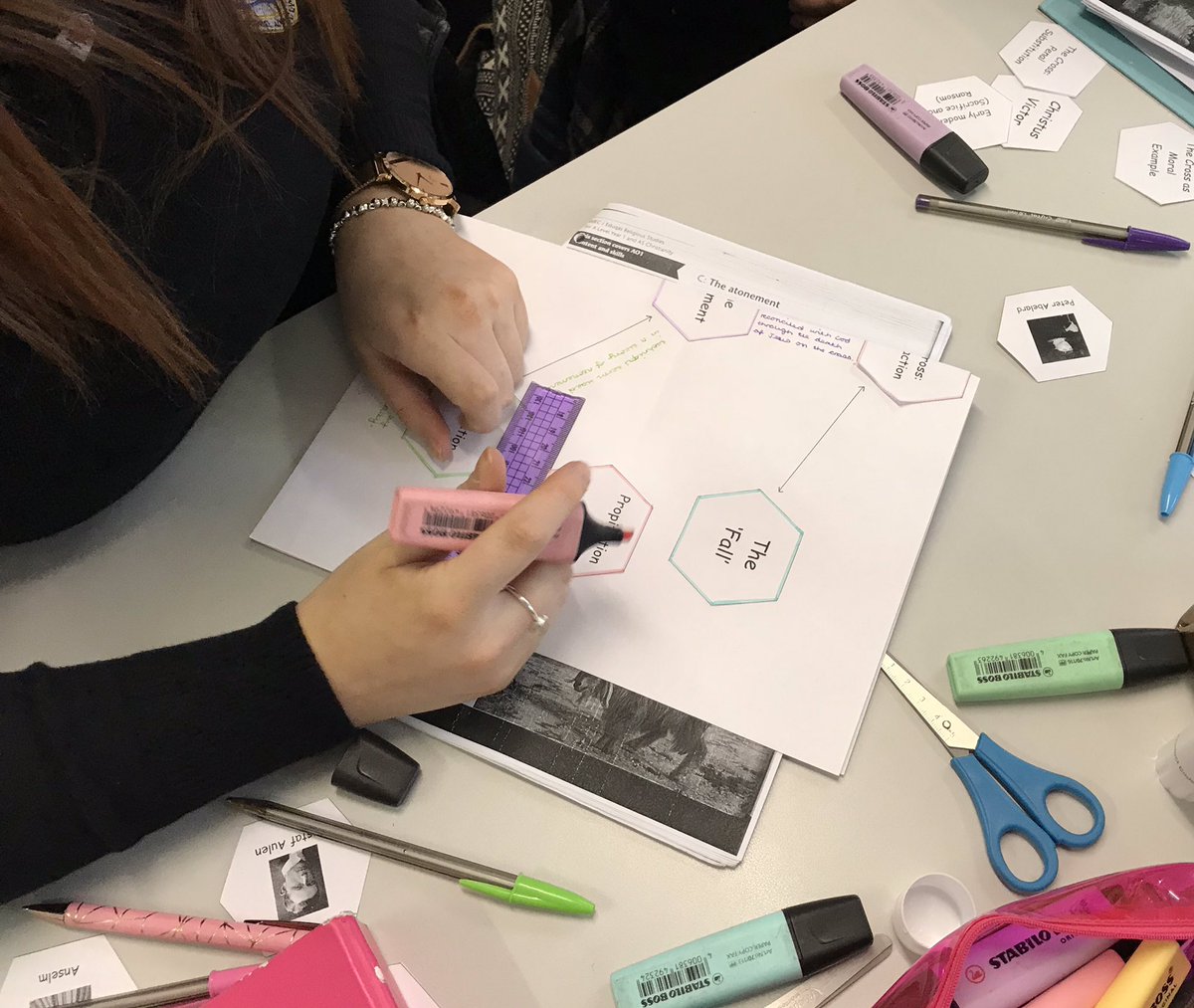 PCS_RS's tweet photo. #Yr12 are working on making links between different models of Atonement #Christianity @TwistoryPCS #crosscurricular #sharingmethods https://t.co/CVSjY02ZjJ