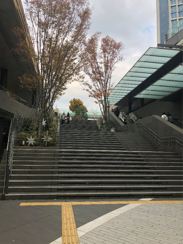 dnk_butter's tweet photo. 二子玉の楽天本社へ、楽天コンサルタント志賀さんに売上ＵＰ・集客戦略について伺ってきました。本日はスーパーセールのセミナーがあったので大勢の企業の方が集まっていて活気があり刺激になった一日でした。 https://t.co/cBVpwIeVEG