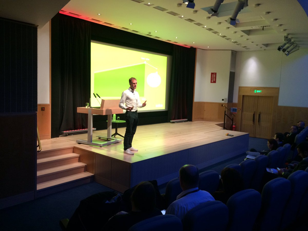 sabiogroup's tweet photo. @stuart_dorman showing the audience at the #UKCCC18 how to stay ahead of the game #CX @CCMATALK https://t.co/pZ8BdTVmfb