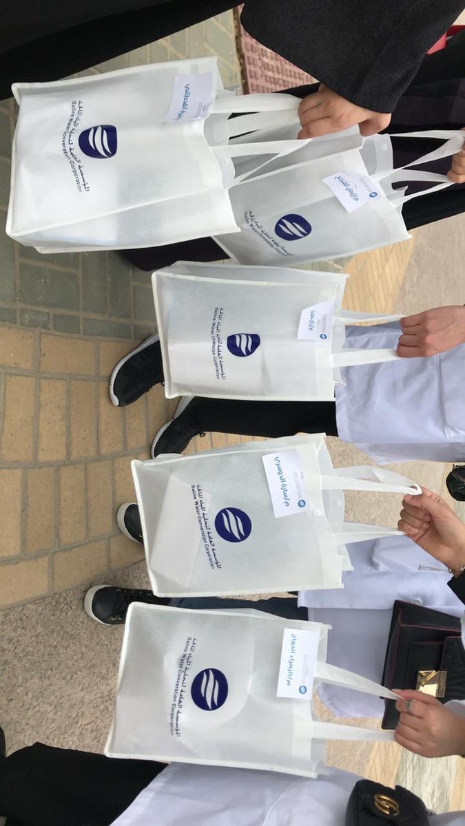 CESC_Female's tweet photo. Today the 8th of November was our first field trip as a Civil Engineering Club. Many thanks to @swcc_ksa for welcoming us and giving us a great knowledge and experience about the process of desalination and power production. #pmuer https://t.co/BZohf6fMG5