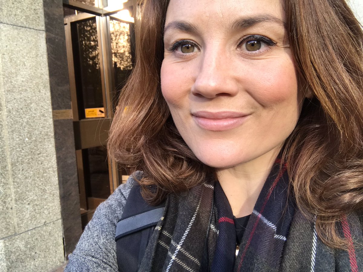 Did you know that being early is the main cause of all selfies? This is why I prefer to be late. Thanks for the excellent interview @Matthew_Wright  @talkradiouk!  Talking all things @earlydaysfilm & @irishfilmlondon #radioready #stateofyerwan