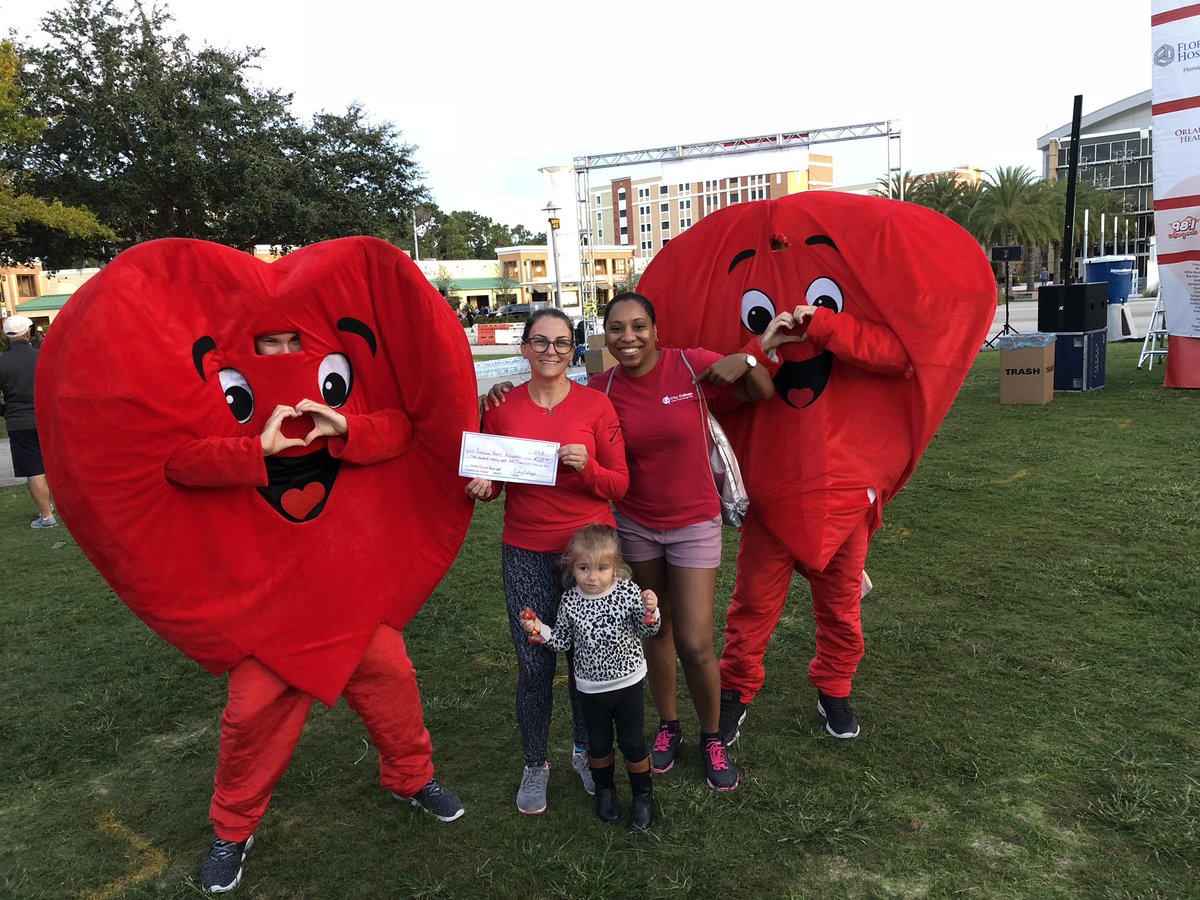 CityCollegeORL's tweet photo. #tbt a little throwback to last weekend when we attended the Greater Orlando Heart Walk 5K to support the American Heart Association 

#mycitycollege #citycollegeORL #heartwalk #AHA #5k https://t.co/qVsbTvgUeb