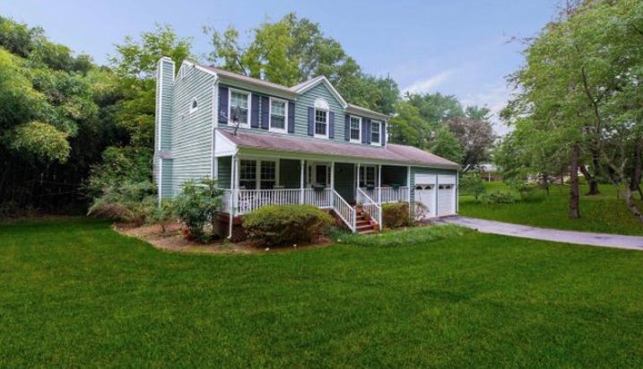 SIG_Real_Estate's tweet photo. UNDER CONTRACT #dmvrealestate #mdrealestate #buying #selling #whySIG https://t.co/bBazjHNwU4