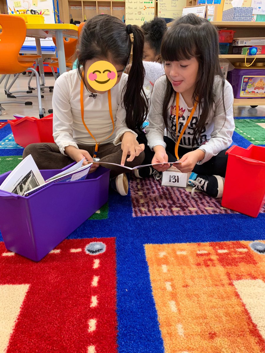 ms_pepito's tweet photo. Learning how to read to someone and using EEKK! @MeganHaberkam #developingreadersandwriters https://t.co/MXnqH95Rhf