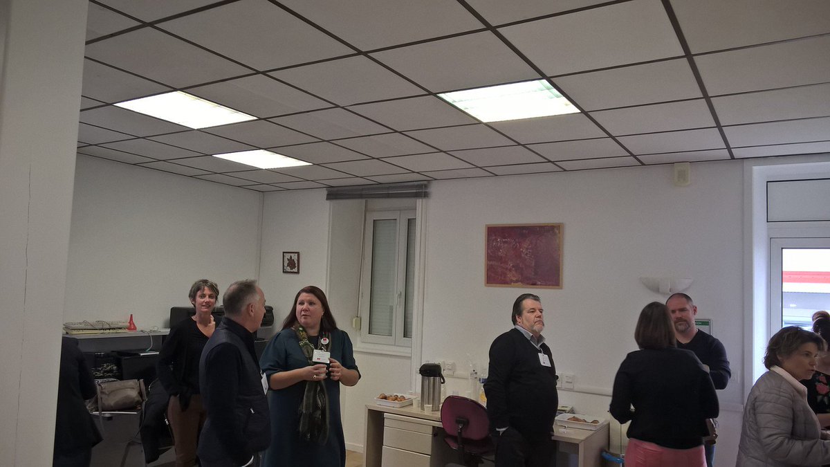 diversitesudest's tweet photo. Aujourd'hui j'animais un petit déjeuner client sur la thématique de l'Handicap au sein de ESAT du Haut Vivarais tout à coté de ANNONAY 07 .
avec notre agence d'ANNONAY https://t.co/rjd62h7mYM