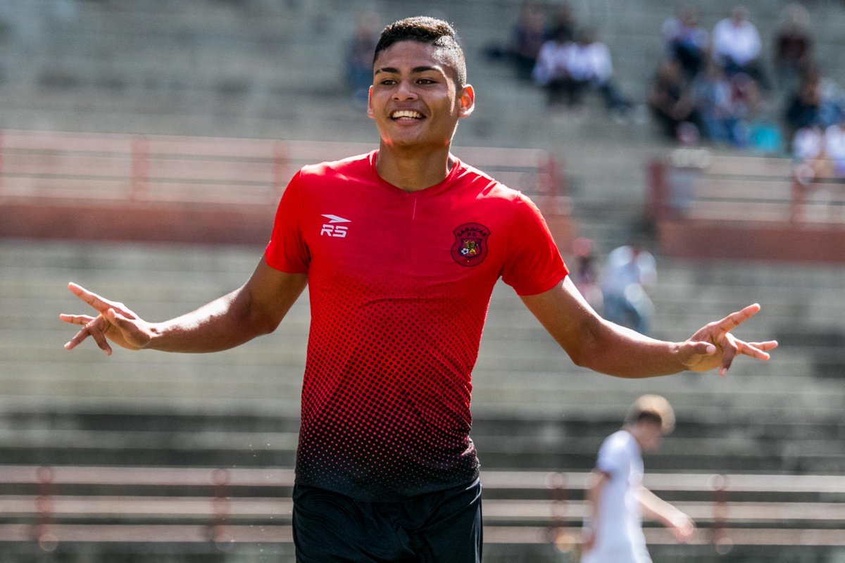 Caracas_FC's tweet photo. #CanteraCFC | #Sub16 | ¡Contundente victoria para sellar la clasificación! | https://t.co/TPFO93EA58 | #SomosCaracas #OrgulloCapital https://t.co/rfpRDxNzSf