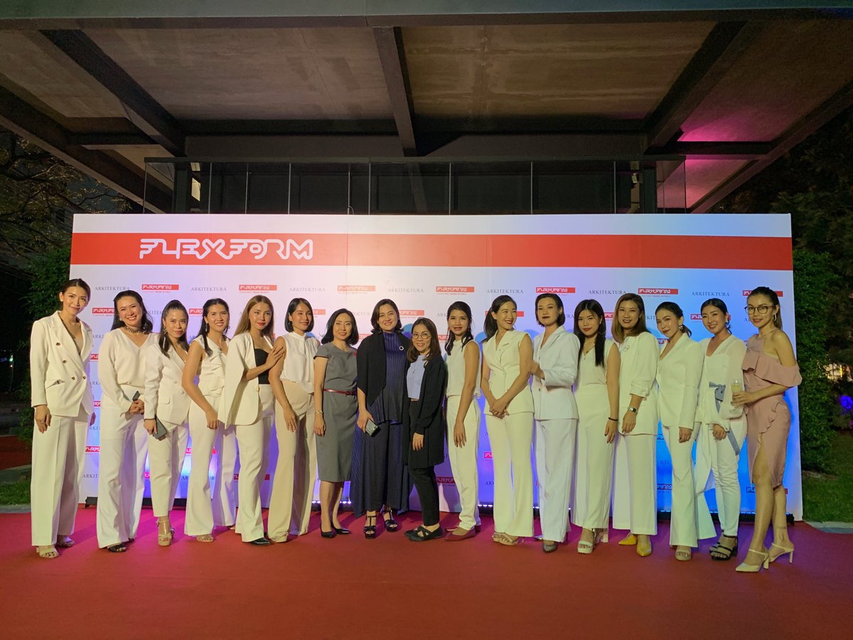 kanja23's tweet image. Grand Opening Flexform by Arkitektura 8/11/18 #flexform #Thailand