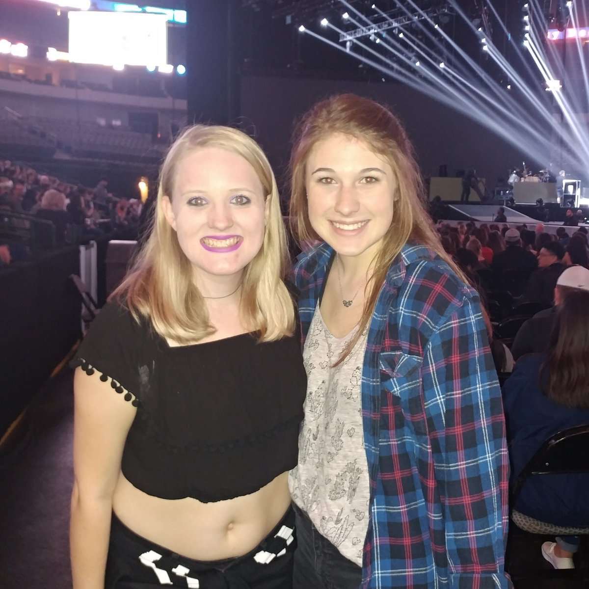 ManiaProjectTX's tweet image. Happy One year to the Dallas show!! Can’t believe it’s been so long (missin my fellow co-head Kaylie aswell) 

-S