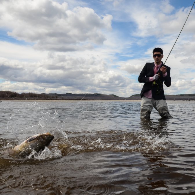 TFORods's tweet photo. When you just can't wait to get on the water after work...👔🎣
*
*
📸: Karim Jodor
#tfo #tforods #templeforkoutfitters #templefork #flyrods #flyreels #suitandtie #tiesandflies #waders #water #flyfishing #powertotheangler https://t.co/YlZWI7YXp1