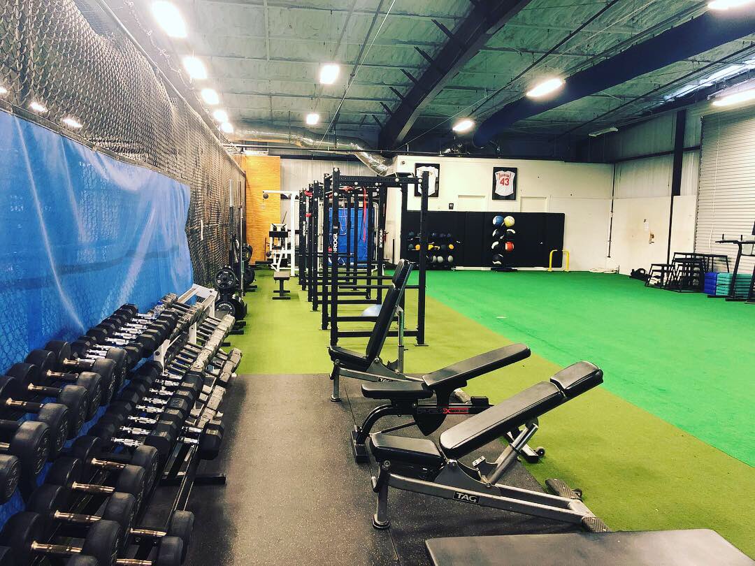 BASHsportsctr's tweet photo. FITC is an Indoor facility in Sarasota. 20,000 sq ft facility: Batting Cages - Pro Shop - Gym - Private Lessons - Camps &amp; Clinics https://t.co/saaEtatjCh