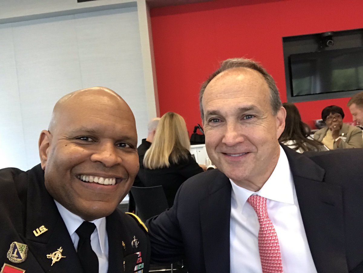 LTGLeslieSmith's tweet photo. Thanks @CocaColaCo for hosting the  Veterans Day celebration. Proud to meet Ceo Jim Dunkins and his leadership team! @csaSoldier4Life @ArmyTeamAtlanta @USArmy https://t.co/xSQHmWPw7B