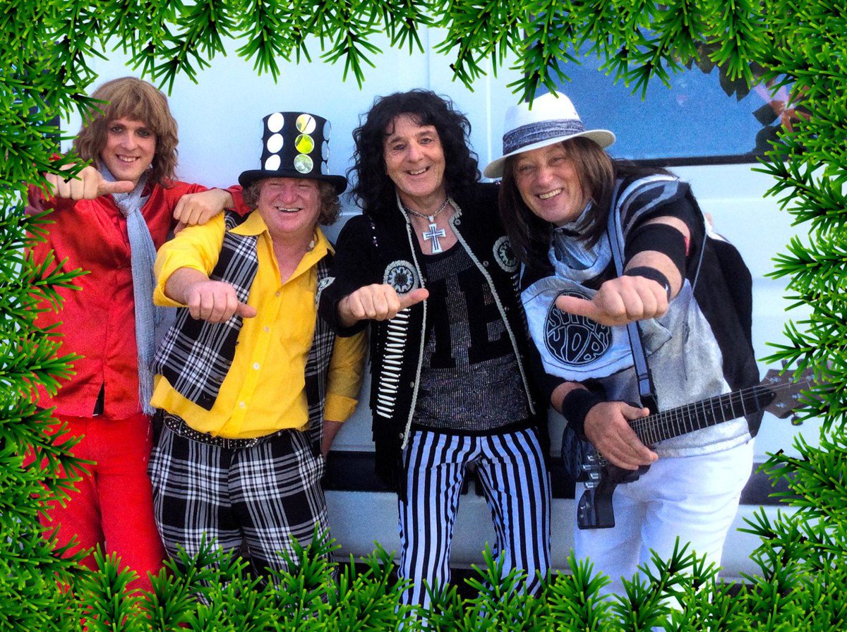 Do you love 70's? #slydeglamrock is a vivid memory of those years backed with the greatest hits! The 4 members #Aylesbury based band go from being on TV to performing at a local pub, they just love the buzz!#AylesburyBands #Aylesburymusic #LocalBands #UKBands #SupportingCommunity