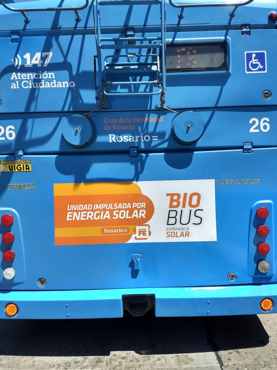 MAlvaradoMR's tweet image. #BioBusSolar, con este proyecto #Rosario es la primera ciudad de Latinoamérica en utilizar el 100% de la energía eléctrica generada a partir de energía solar fotovoltaica, logrando que las líneas de troles K y Q funcionen con cero emisiones de gases tóxicos! 🌞 🚋 ♻️