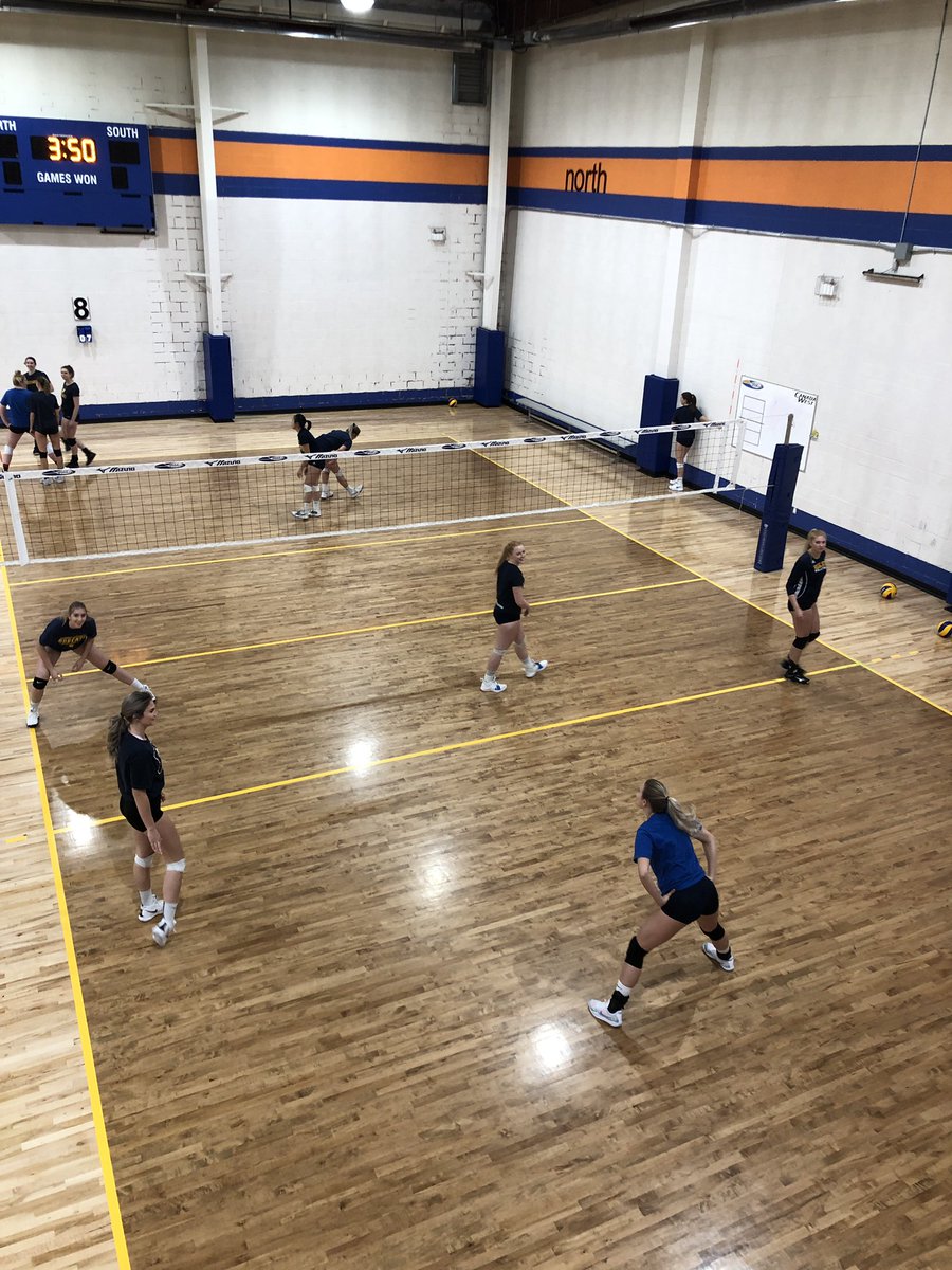 BruceCEdwards's tweet photo. @BUBobcats MVB and WVB training @RallyPointe leading up to their weekend matches vs @MRUCougars https://t.co/Rj9EC4fl8D